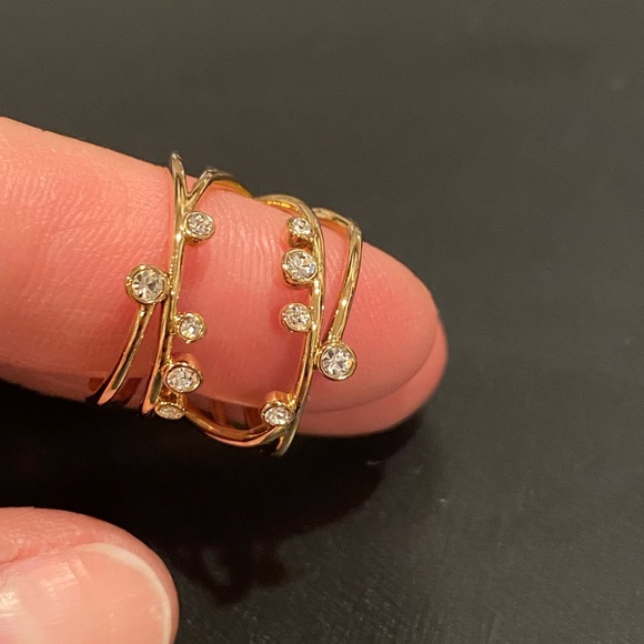 Stella and Dot gold with crystal ring size 8 and adjustable - Picture 2 of 5